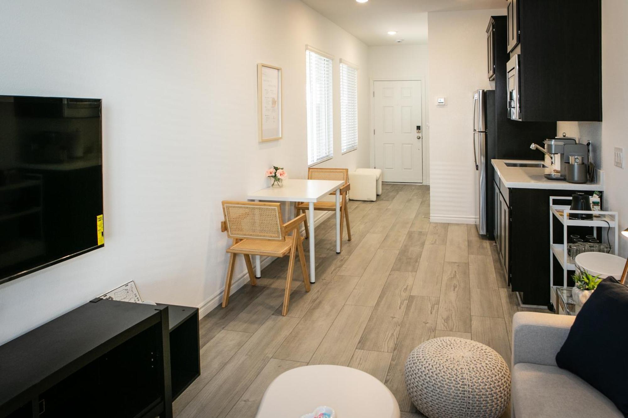 1Br 1Ba Luxury Private Guesthouse, Tesla Rental Las Vegas Eksteriør billede